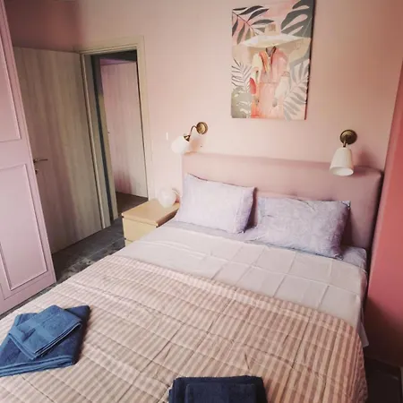 Elpida Kır Evi